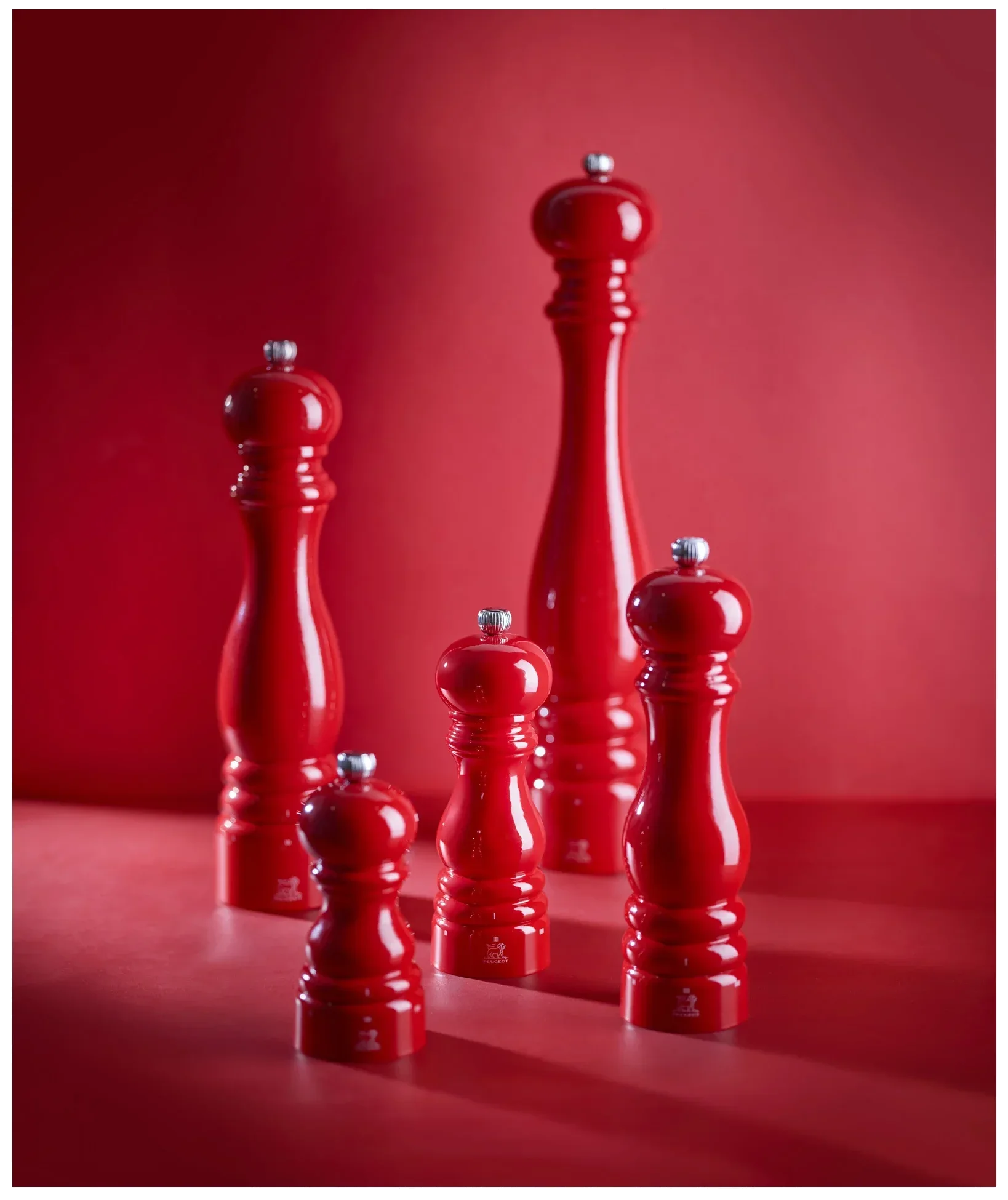 PARIS Młynek do pieprzu 30 cm Red Passion lacquer / PEUGEOT