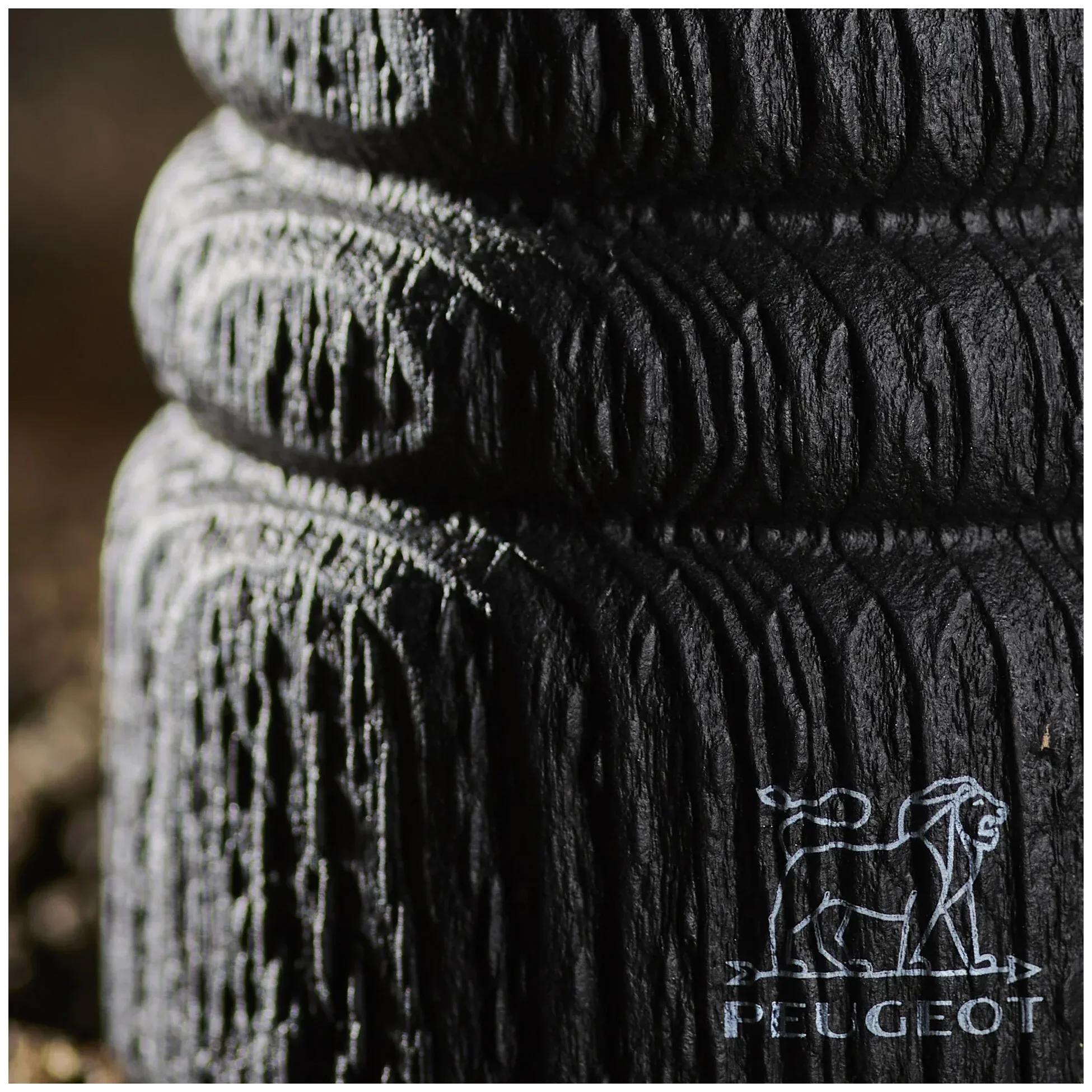 PEUGEOT Młynek do pieprzu PARIS NATURE BLACK 12 cm
