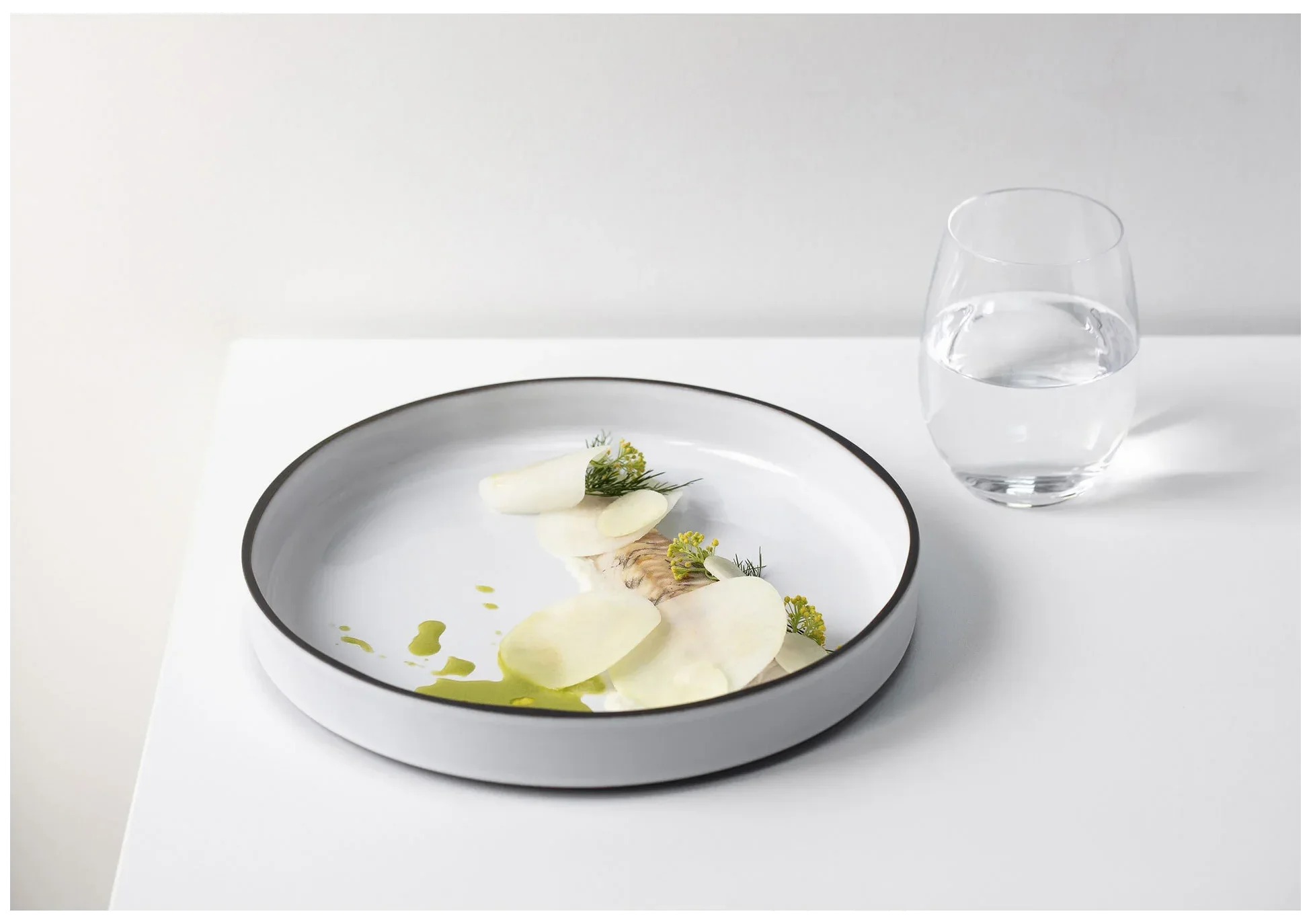 CARACTERE Talerz gourmet 23 cm Biała Chmura / REVOL