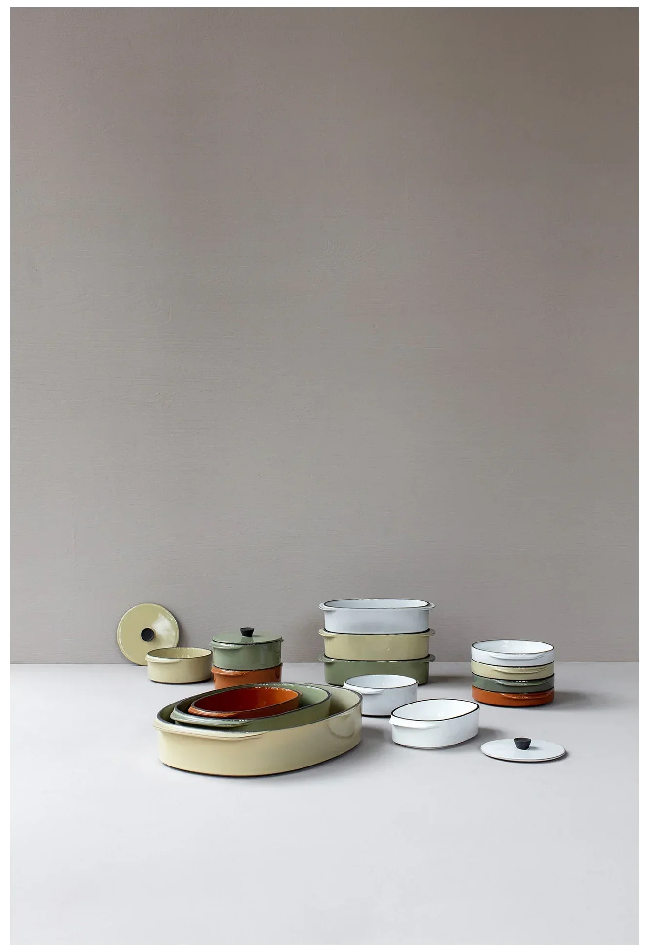 CARACTERE Naczynie/ brytfanna 34 x 25cm Kardamon / REVOL