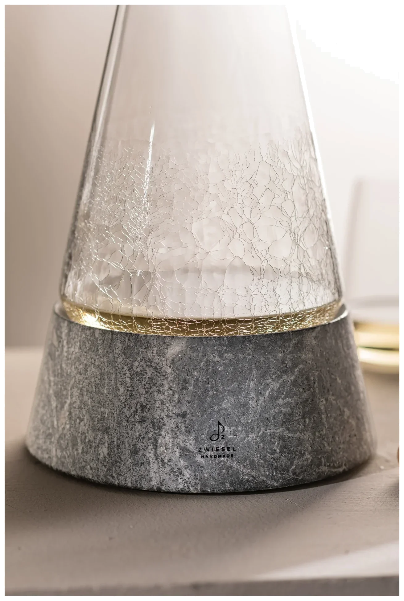 SYMBIOSIS Dekanter z kamienną podstawą 750 ml / ZWIESEL HANDMADE