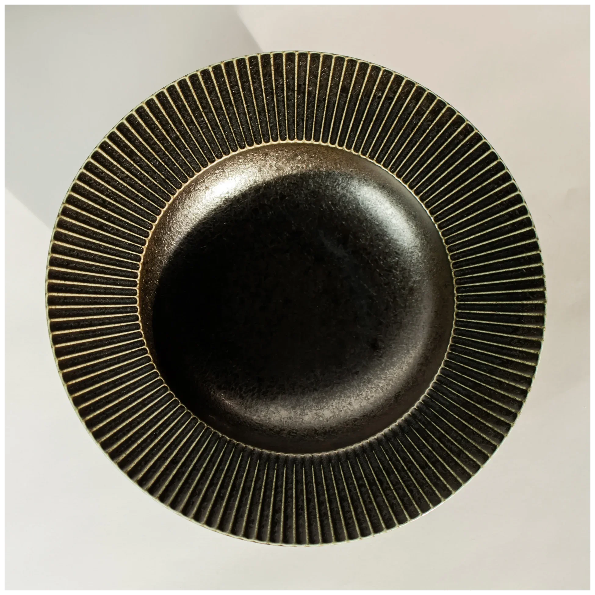 PLISSE Talerz głęboki, 28 cm / VERLO