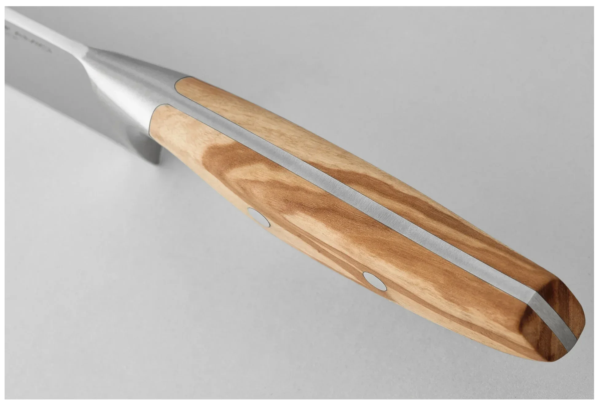 AMICI Nóż santoku 17/29,7 cm / WÜSTHOF