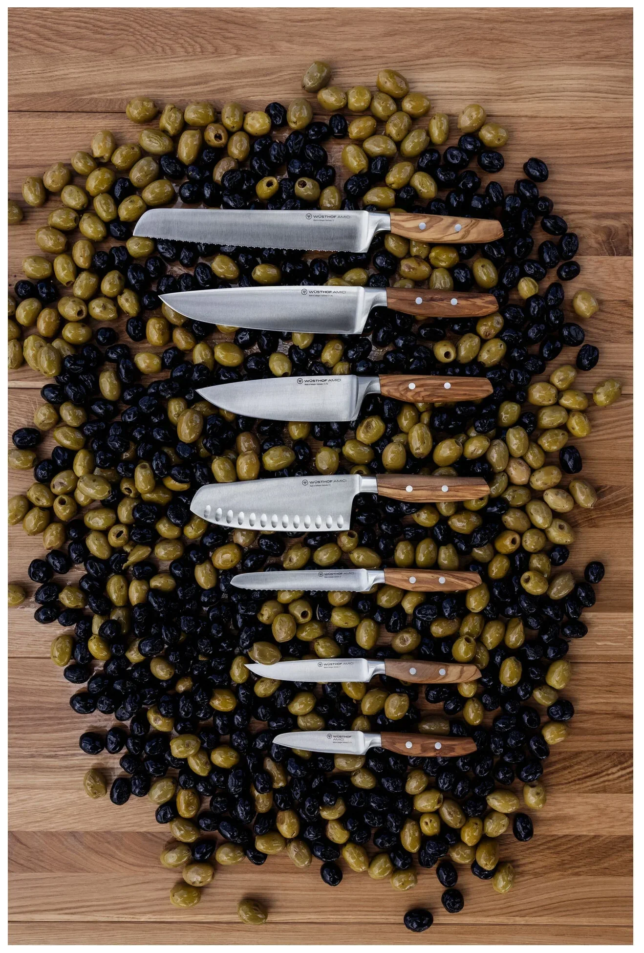 AMICI Nóż santoku 17/29,7 cm / WÜSTHOF